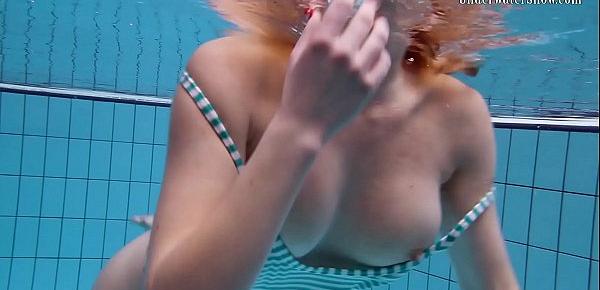  Anetta hot underwater swimming pool babe